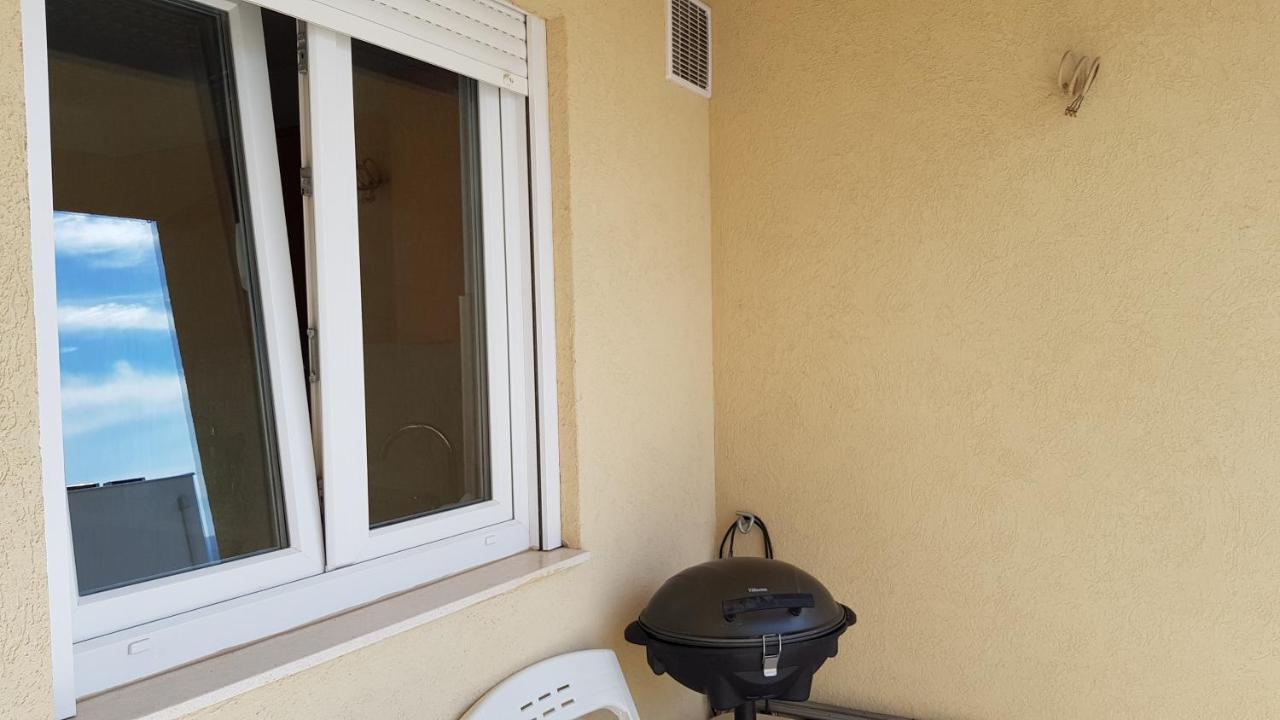 Apartman Krstanovic ماكارسكا المظهر الخارجي الصورة